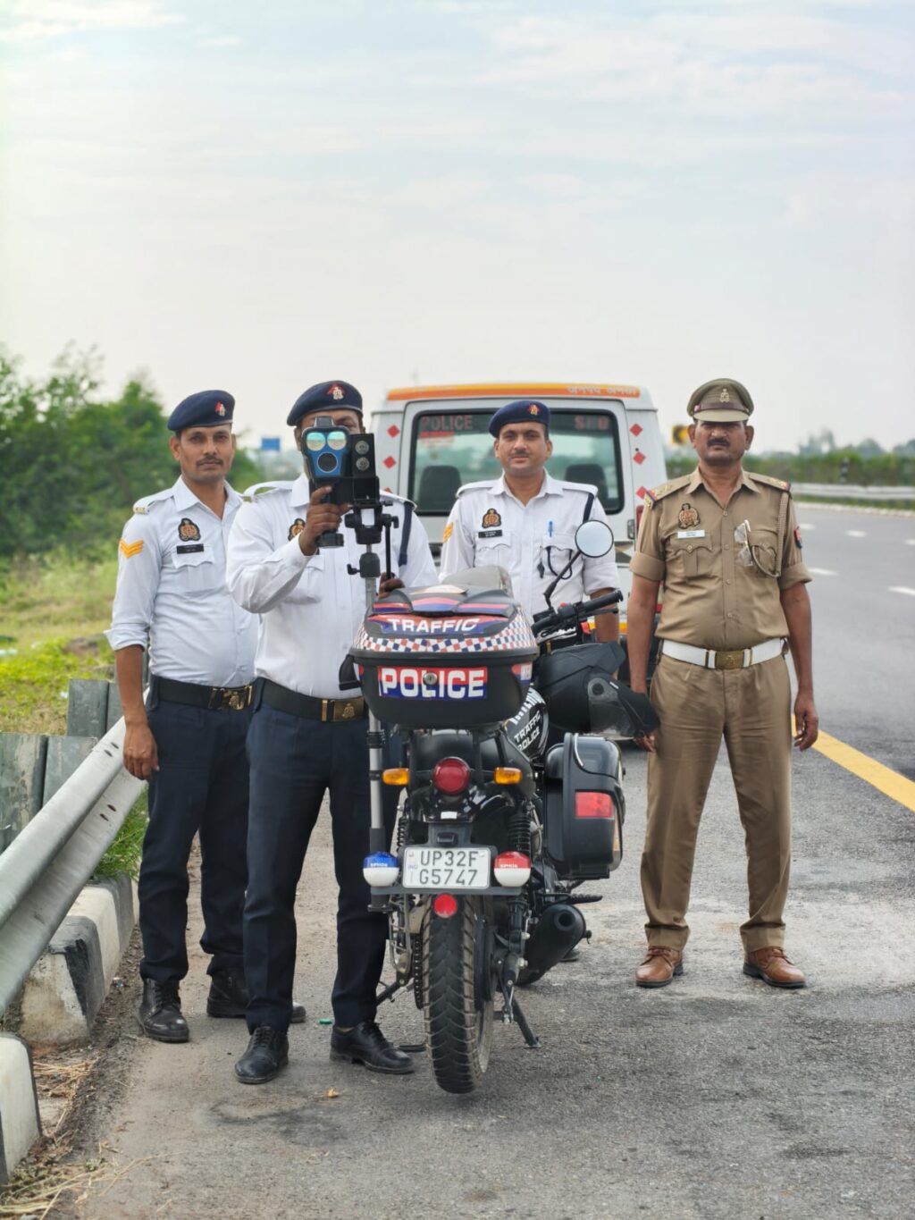 Amethi Traffic Police Operation Safe Speed on Purvanchal Expressway